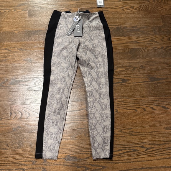 Lysse Pants - Lysse Snakeskin and Black Leggings